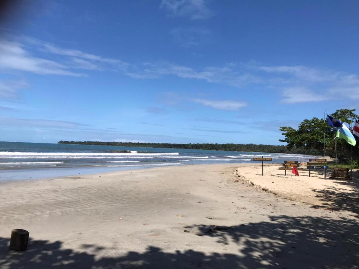 Hotel Cahuita Exteriör bild